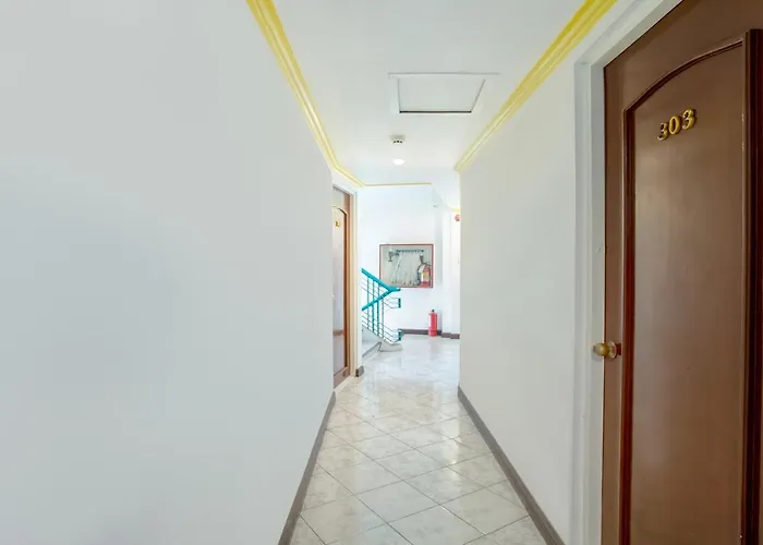 D' Abirus Inn